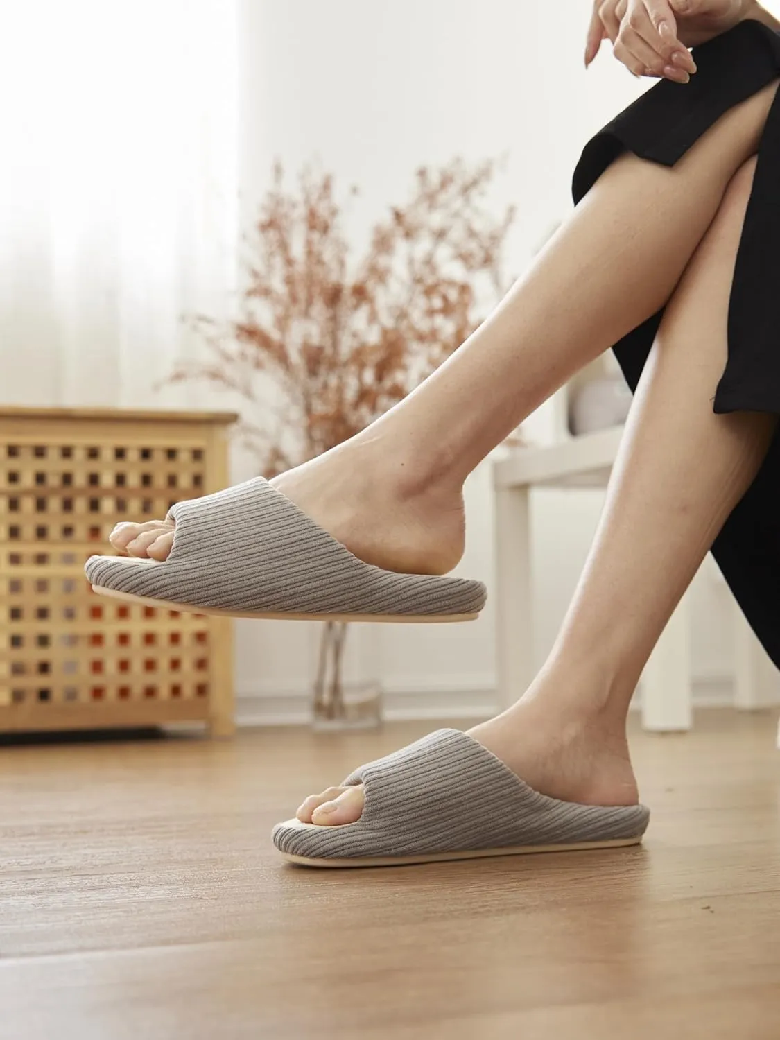 Chantomoo Womens Slipper Memory Foam Slippers Comfy House Slippers Rubber Sole Bedroom Cozy Indoor Outdoor Home Slipper Slides